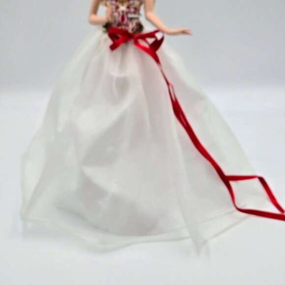 2010 Holiday Barbie Doll Collector Edition Red & White Dress Christmas R4545 Mat - Picture 4 of 16